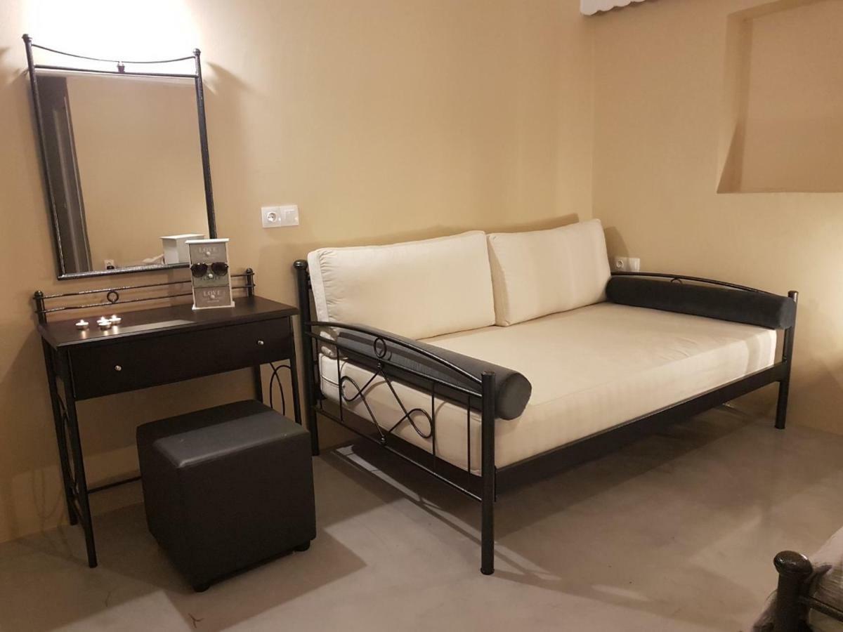Kampanelia Village Suites サントリーニ エクステリア 写真