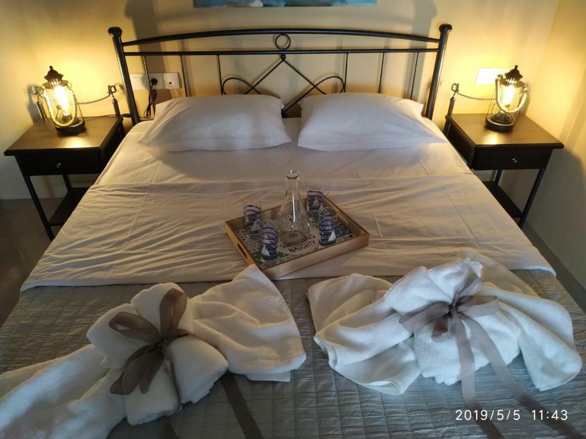 Kampanelia Village Suites サントリーニ エクステリア 写真