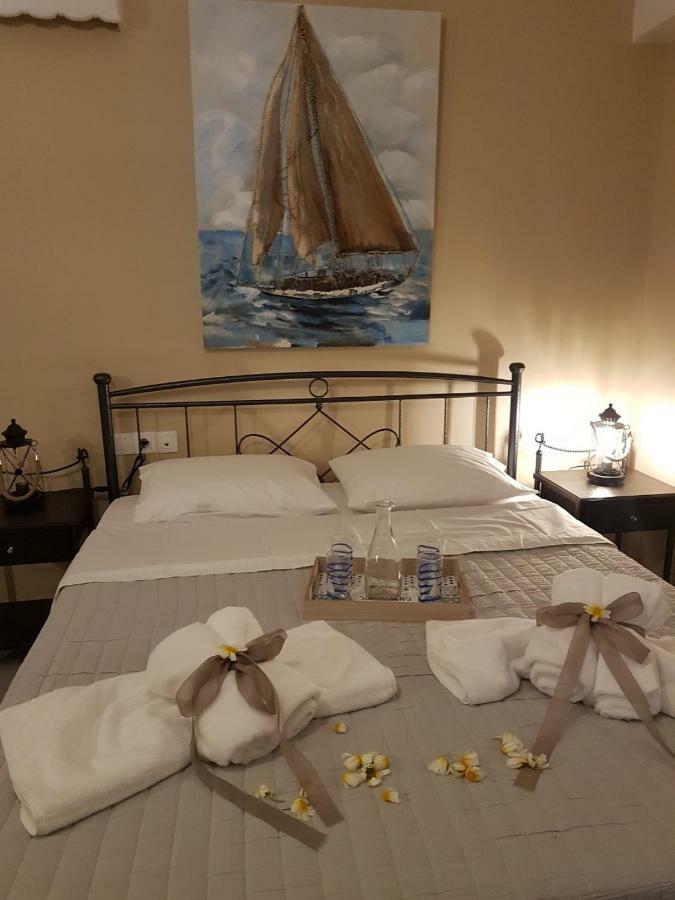 Kampanelia Village Suites サントリーニ エクステリア 写真